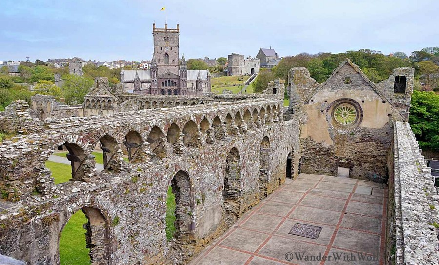 Ruinen in Wales. Foto: wanderwithwolf